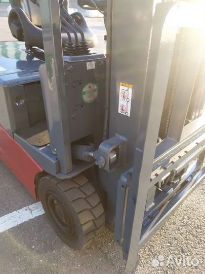 Вилочный погрузчик Nichiyu FBT15, 2011