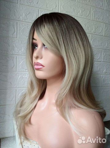 Парик каскад с удлиненной челкой Блонд Омбре