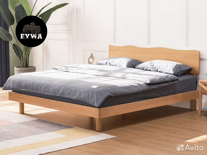 Кровать деревянная