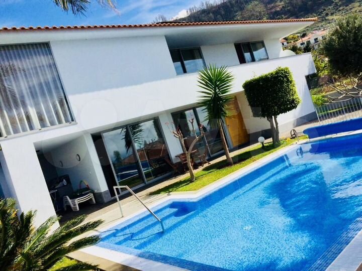 Апарт-отель у моря с бассейном