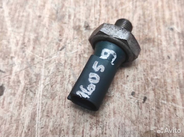 Датчик давления масла Skoda Fabia 2007-2015