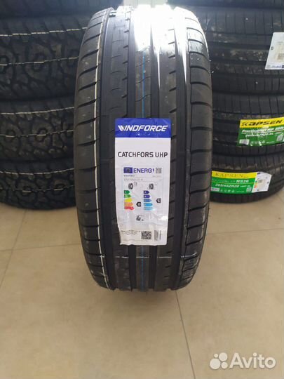 Windforce Catchfors UHP 245/45 R20