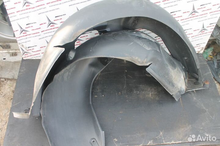 Подкрылок зад W210 Мерседес Универсал