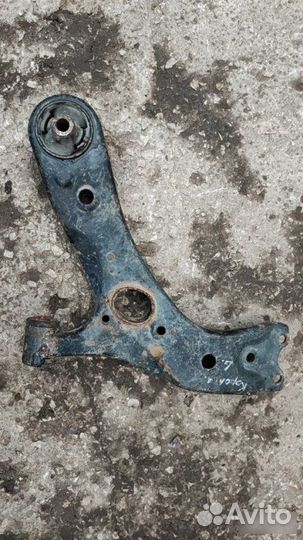 Рычаг передний левый Toyota Corolla 150 2006-2013