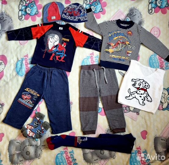 Комплект одежды на мальчика 2-3 года
