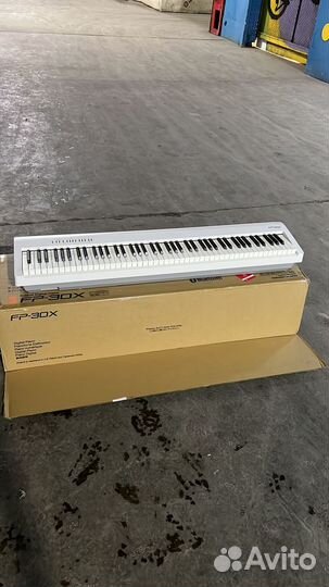 Цифровое пианино Roland FP-30X EU (белое) FP30X