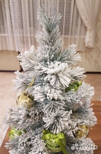 Елка искусственная заснеженная