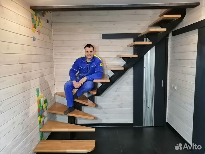 Обшивка лестницы деревом