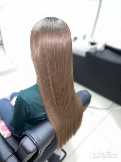 Кератиновое выпрямление волос