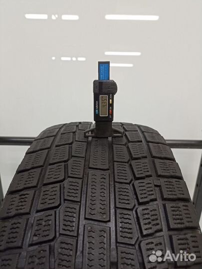 Yokohama Ice Guard IG20 235/50 R17