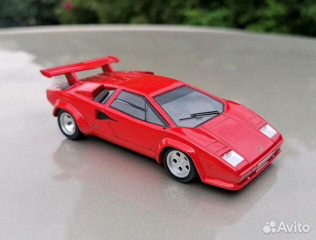 Модель Lamborghini Countach 1/43