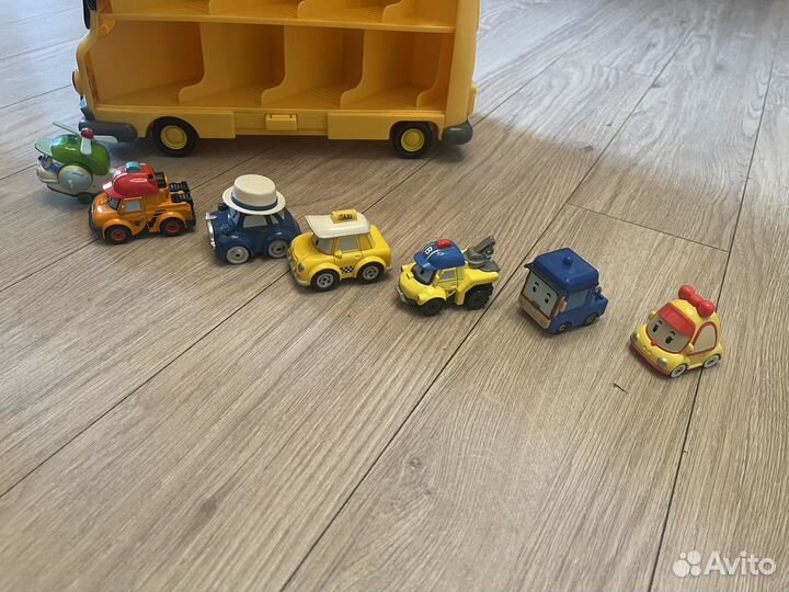 Автобус Скулби Поли робокар