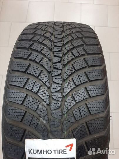 Kumho WinterCraft WP71 245/45 R18 100