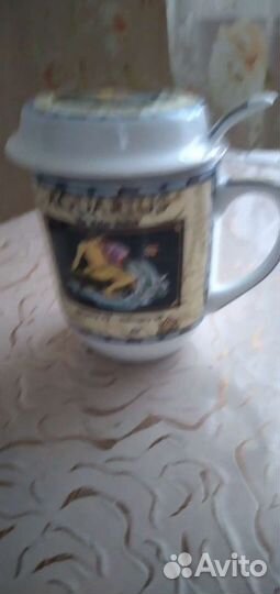 Кружка чайная с крышкой,ситечком и ложкой