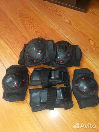 Коньки роликовые