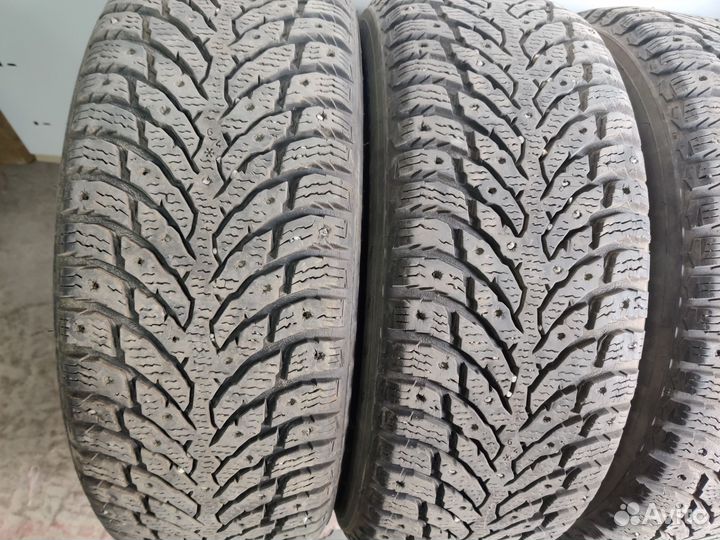 Nokian Tyres Hakkapeliitta 9 215/60 R16
