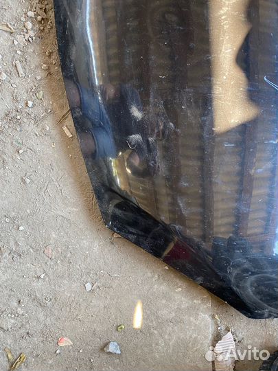 Капот Рено Сандеро 1