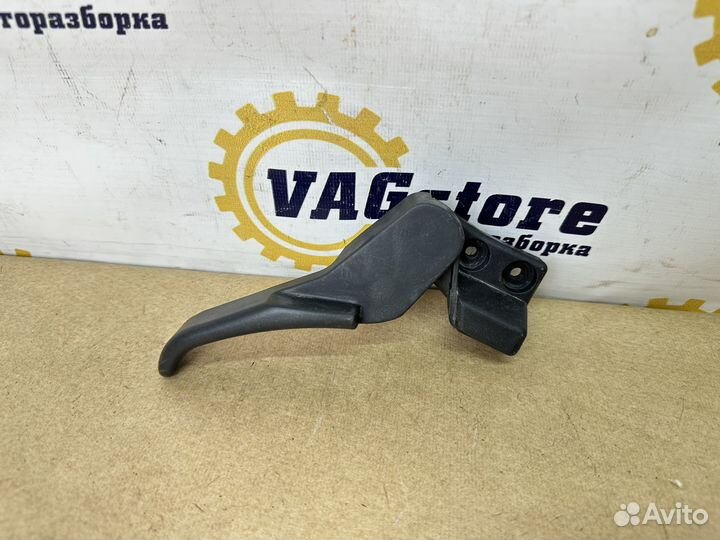 Ручка открывания капота Volkswagen Passat B5 1999