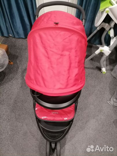 Прогулочная коляска