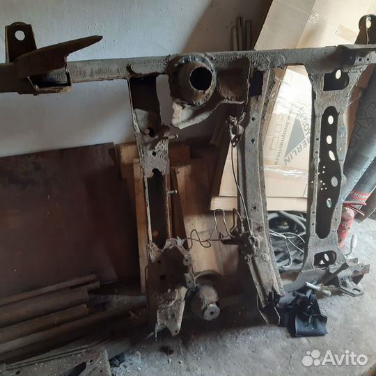 Продаю раму на toyota surf