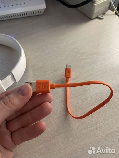 Беспроводные наушники jbl tune 520bt