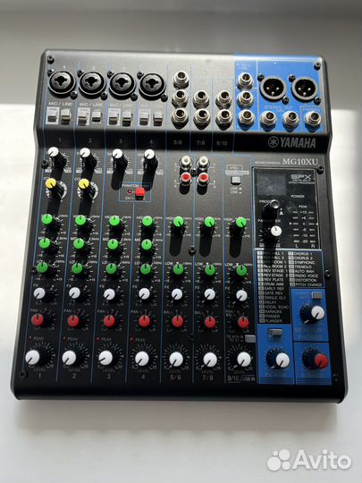 Микшерный пульт Yamaha MG10XU