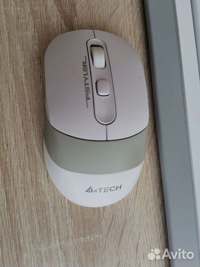 Беспроводная клавиатура и мышь