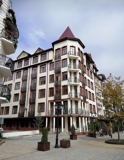3-к. квартира, 90 м², 2/5 эт.