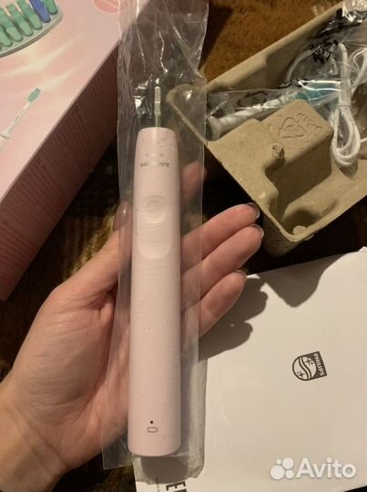 Электрическая зубная щетка philips