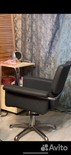 Парикмахерское кресло бу
