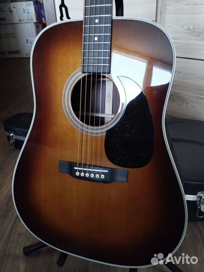 Акустическая гитара Martin D-28