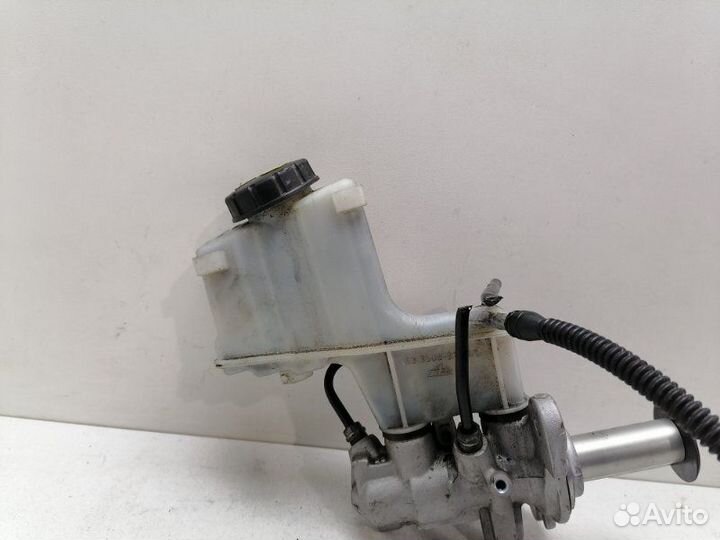 Главный тормозной цилиндр Audi A3 2013