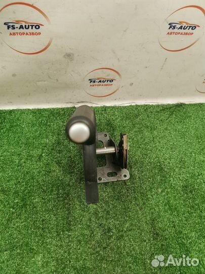 Ручник Mazda 3 хетчбек BK 2.0 LF 2005