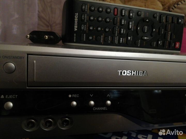 DVD/video cassette player toshiba видео магнитофон