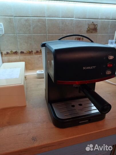 Кофеварка рожковая scarlett sc-cm33017