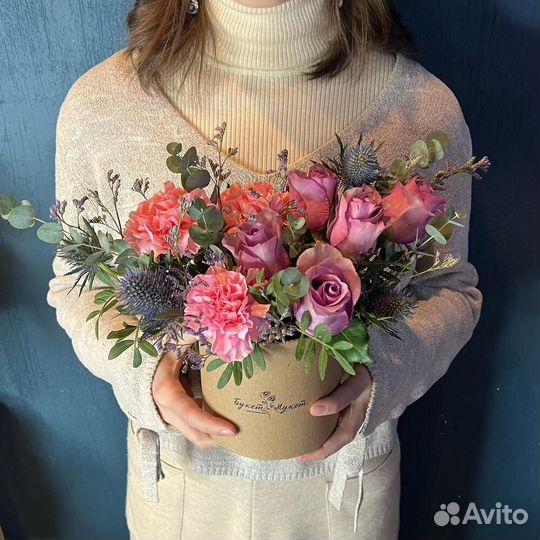 Коробка цветов «Любовь» розовые Розы гвоздика