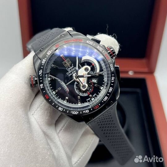 Часы Tag Heuer carrera