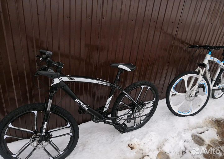 Велосипед на литых дисках