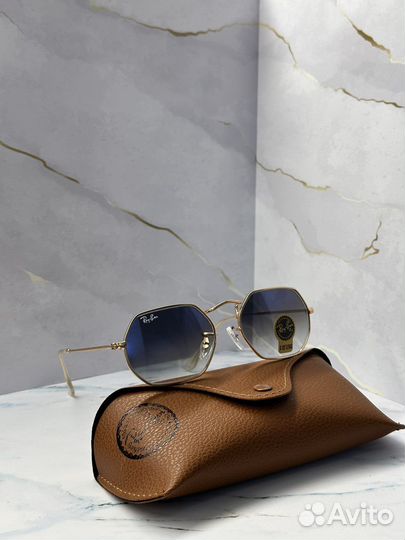 Солнцезащитные очки Ray Ban