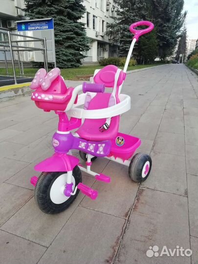 Трехколесный велосипед с родительской ручкой