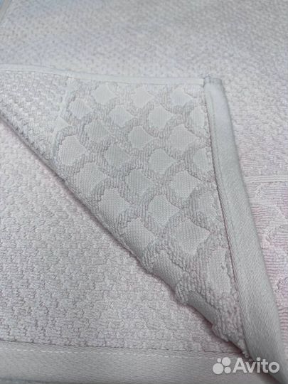 Комплект полотенец Семейный Точка