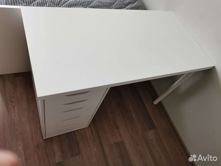 Письменный стол Алекс Икеа