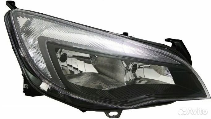 Фара правая Opel Astra J 2010-2012