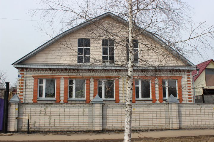 Дом 196 м² на участке 15,6 сот.