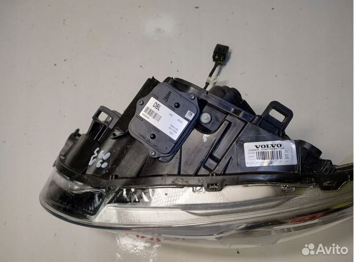 Фара ксеноновая Volvo V60 рестайлинг левая