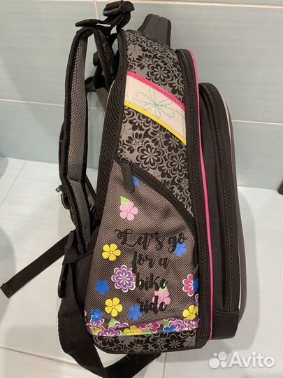 Рюкзак школьный для девочки Hummingbird