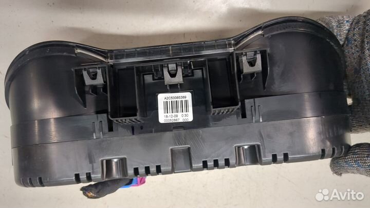 Щиток приборов Volkswagen Polo, 2010