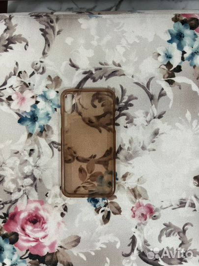 Чехлы iPhone 11