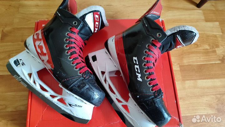 Коньки хоккейные ссм