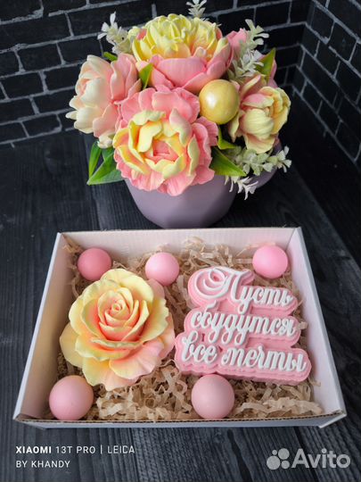 Подарки из мыла ручной работы